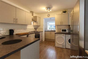 5 bed house, Alfred Street, Plasnewydd, Cardiff, CF244TZ - Image 1